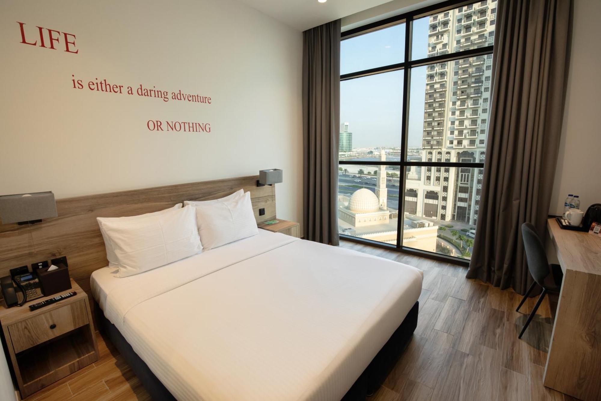 Kingsgate Al Jaddaf Hotel By Millennium ดูไบ ภายนอก รูปภาพ